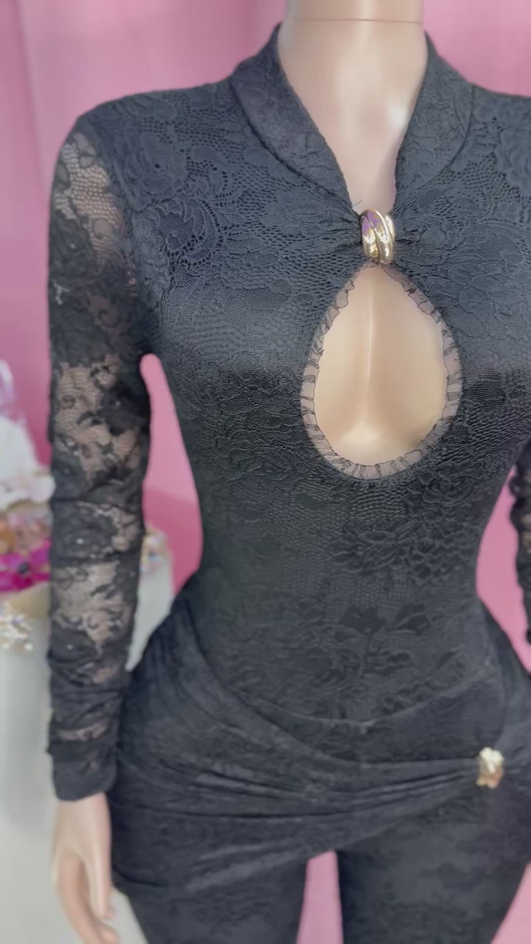 Jumpsuit con detalle dorado